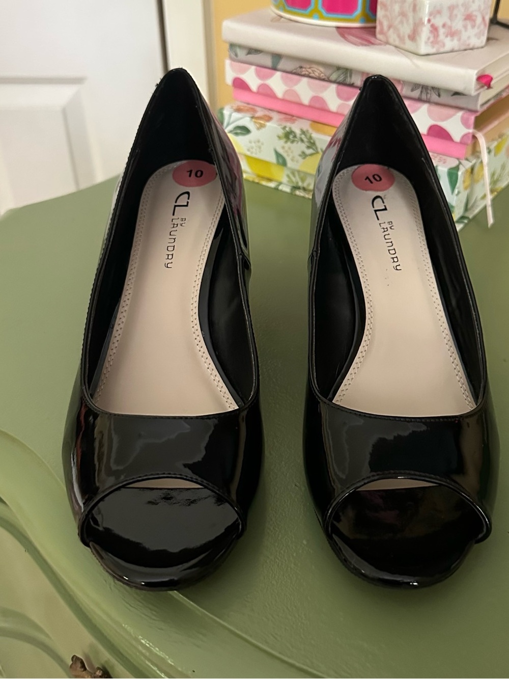 CL by Laundry Black Patent Peep-Toe Wedge Sandals Heels Shoes Size 10 - Picture 3 of 12